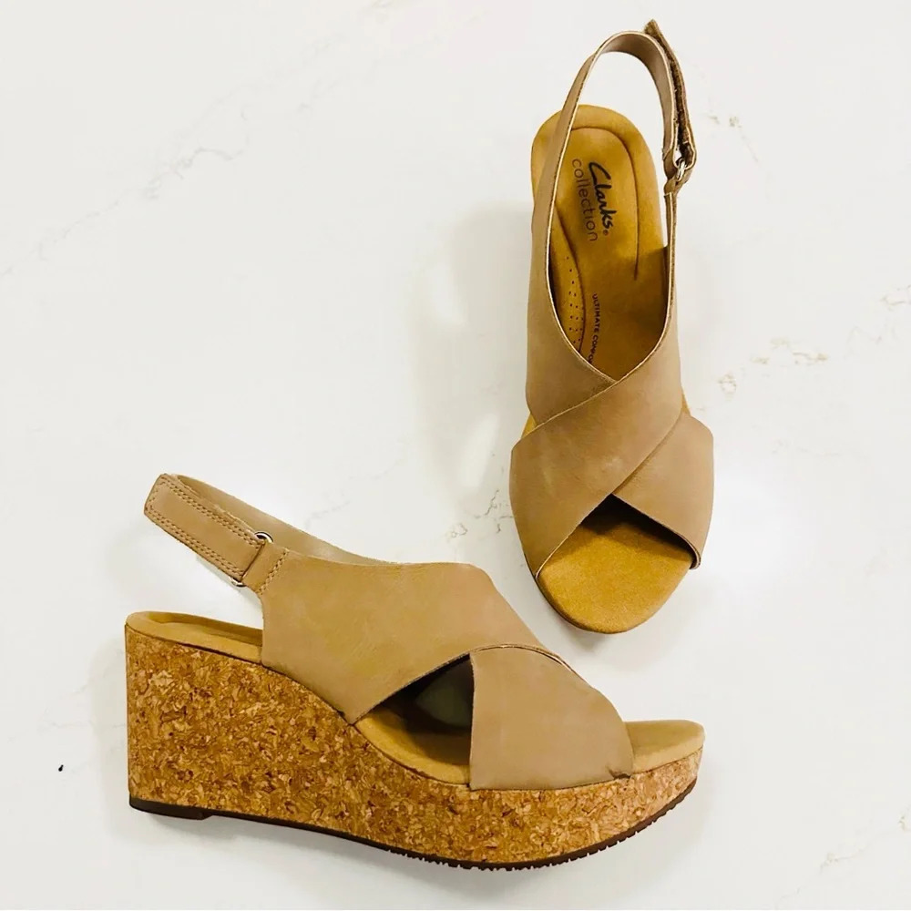 Clark’s Annadel Eirwyn Wedge Sandals | Sand Nubuck | 8.5